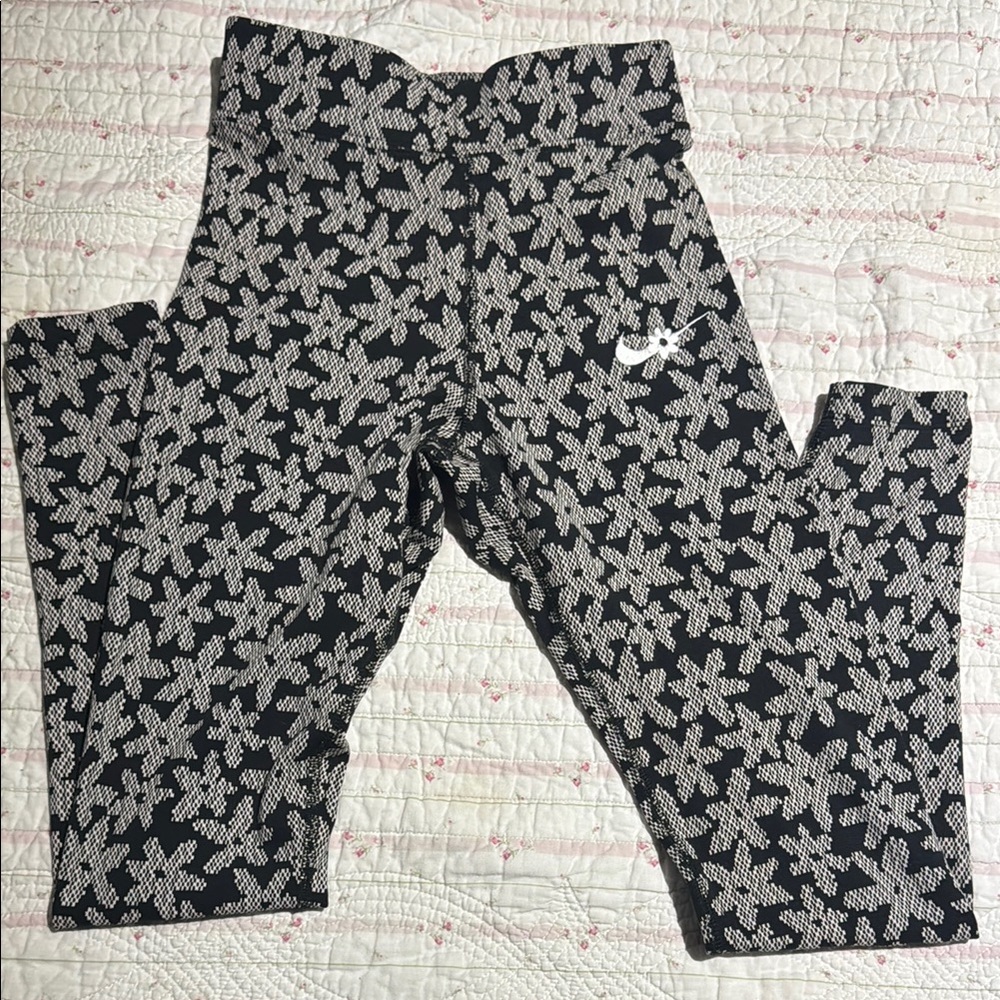 Nike Black and White Leggings